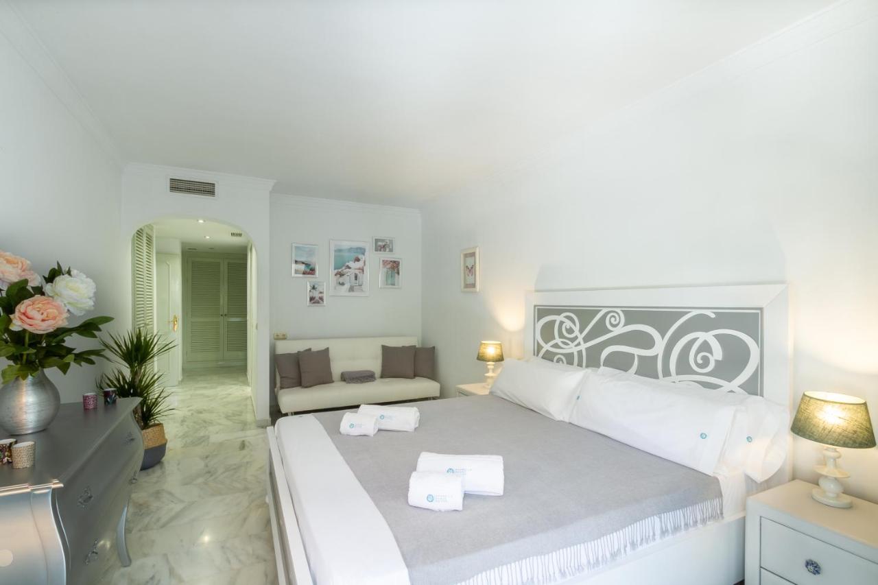 Marbella Banus Suites - Golden Beach Marbella Suite Екстер'єр фото