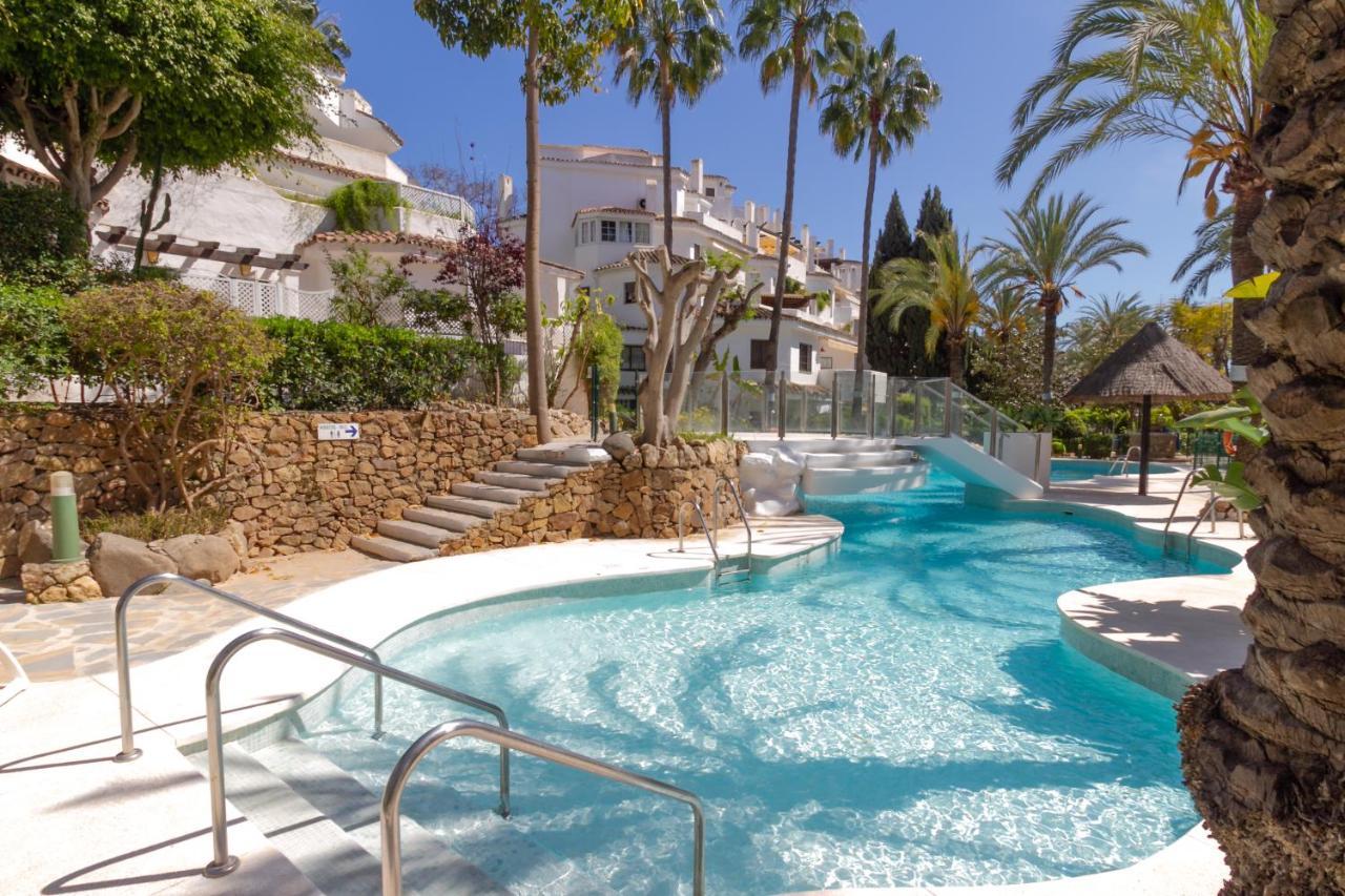 Marbella Banus Suites - Golden Beach Marbella Suite Екстер'єр фото